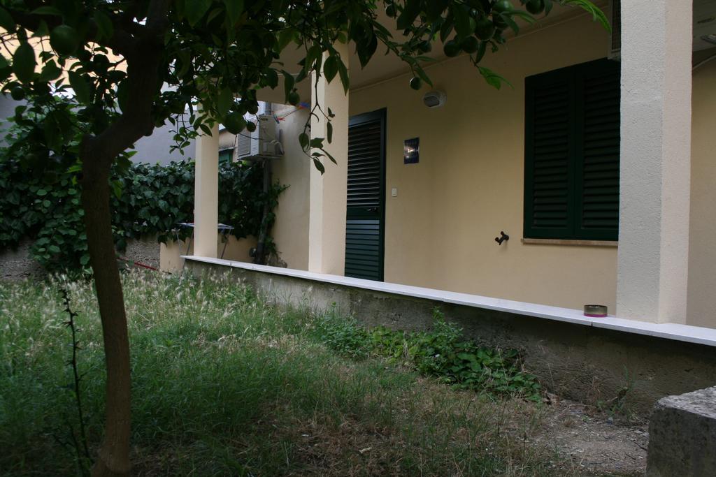 Apartments Mrduljas Split Bagian luar foto